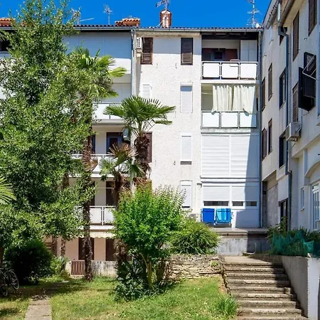 Apartment Rona Zdenka Porec